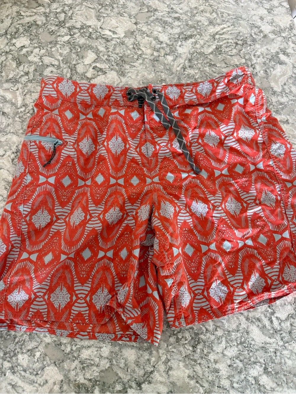 Patagonia Men’s Board Shorts Size 36 Wavefarer Orange Batik Design